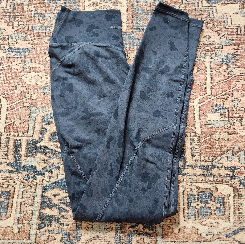 Alphalete Surface Pebble leggings, navy, M